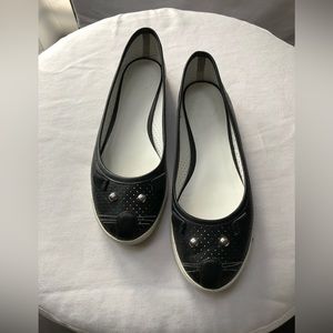 Marc Jacobs leather kitty slip ons